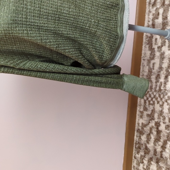 We The Free South Side Thermal Top. NWT - Picture 3 of 8